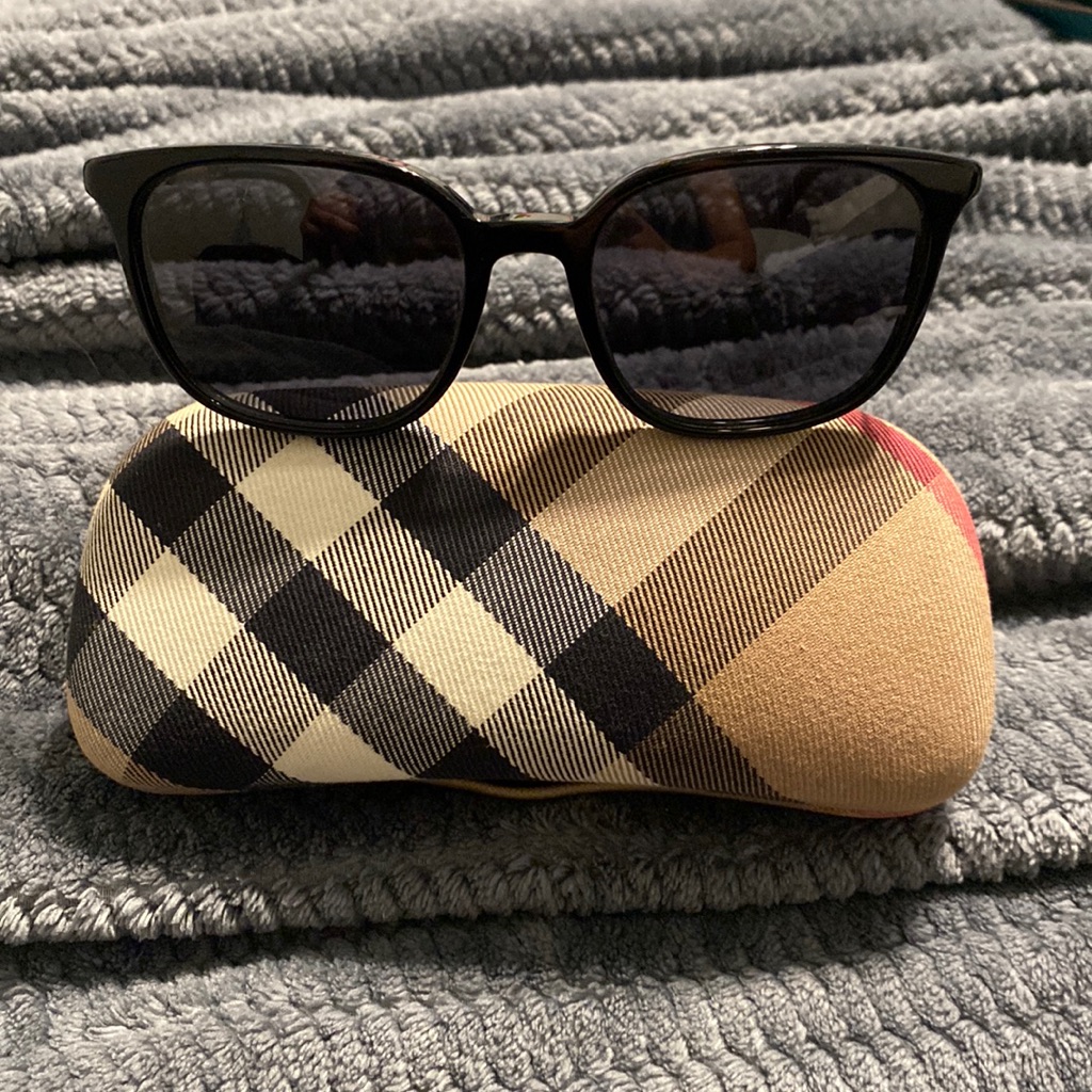 Burberry Sunglasses (Black)